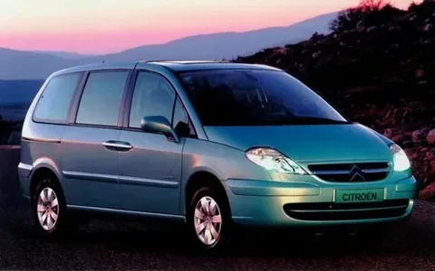 Citroën C8