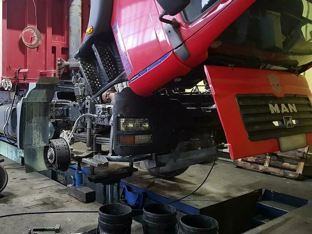 Ремонт грузовых автомобилей